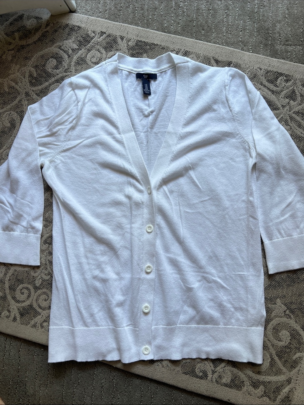 GAP white cotton cardigan sweater — medium
